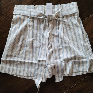 The LOFT Paperbag pull on shorts
